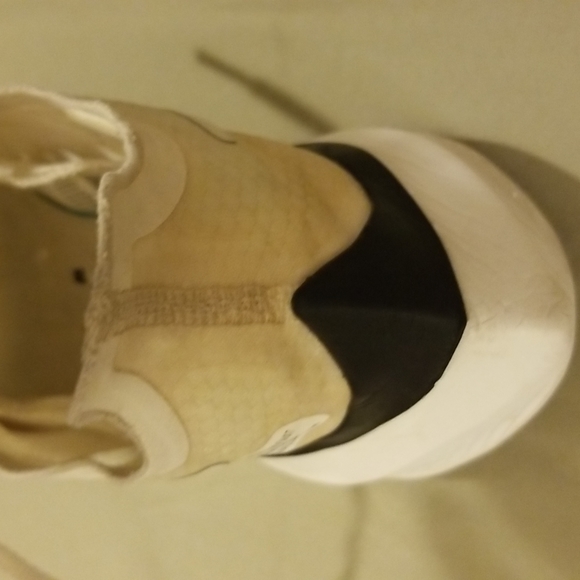 NIKE ZOOM GRAVITY Women's 9! - Picture 5 of 5